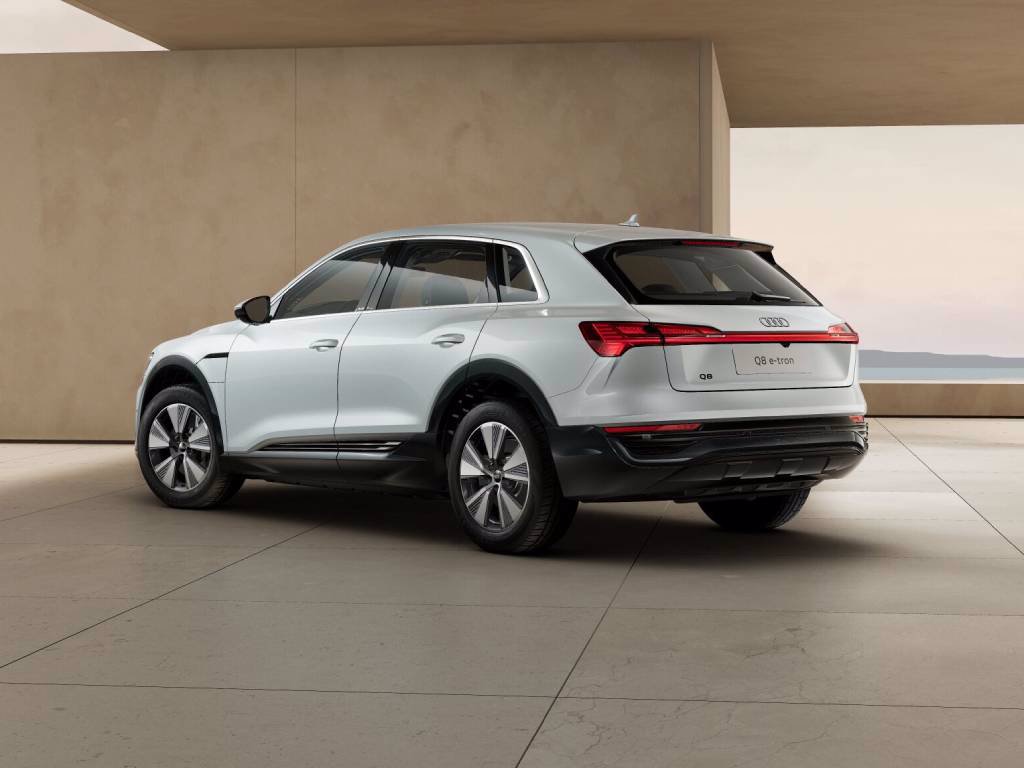 AUDI Q8 e-tron 55 quattro