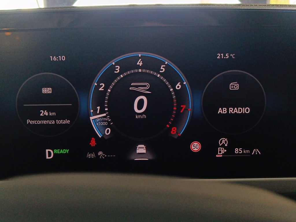 VOLKSWAGEN Passat 1.5 etsi act r-line 150cv dsg