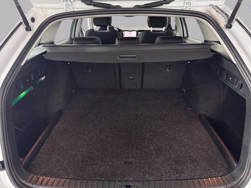 SKODA Octavia 1.4 tsi phev executive dsg
