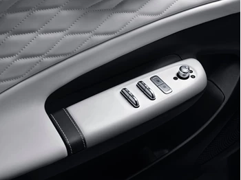 Dongfeng Box Interno Bianco Comandiporta