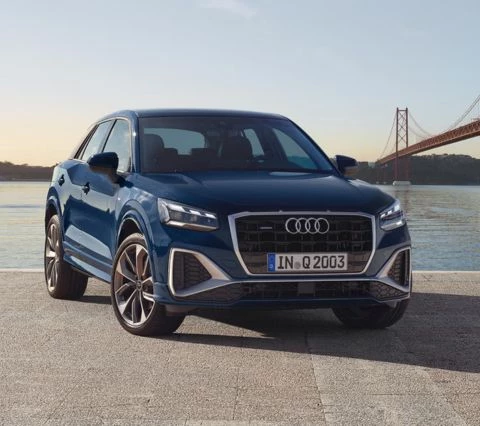 AV Audi Q2 35 TFSI S tronic Business